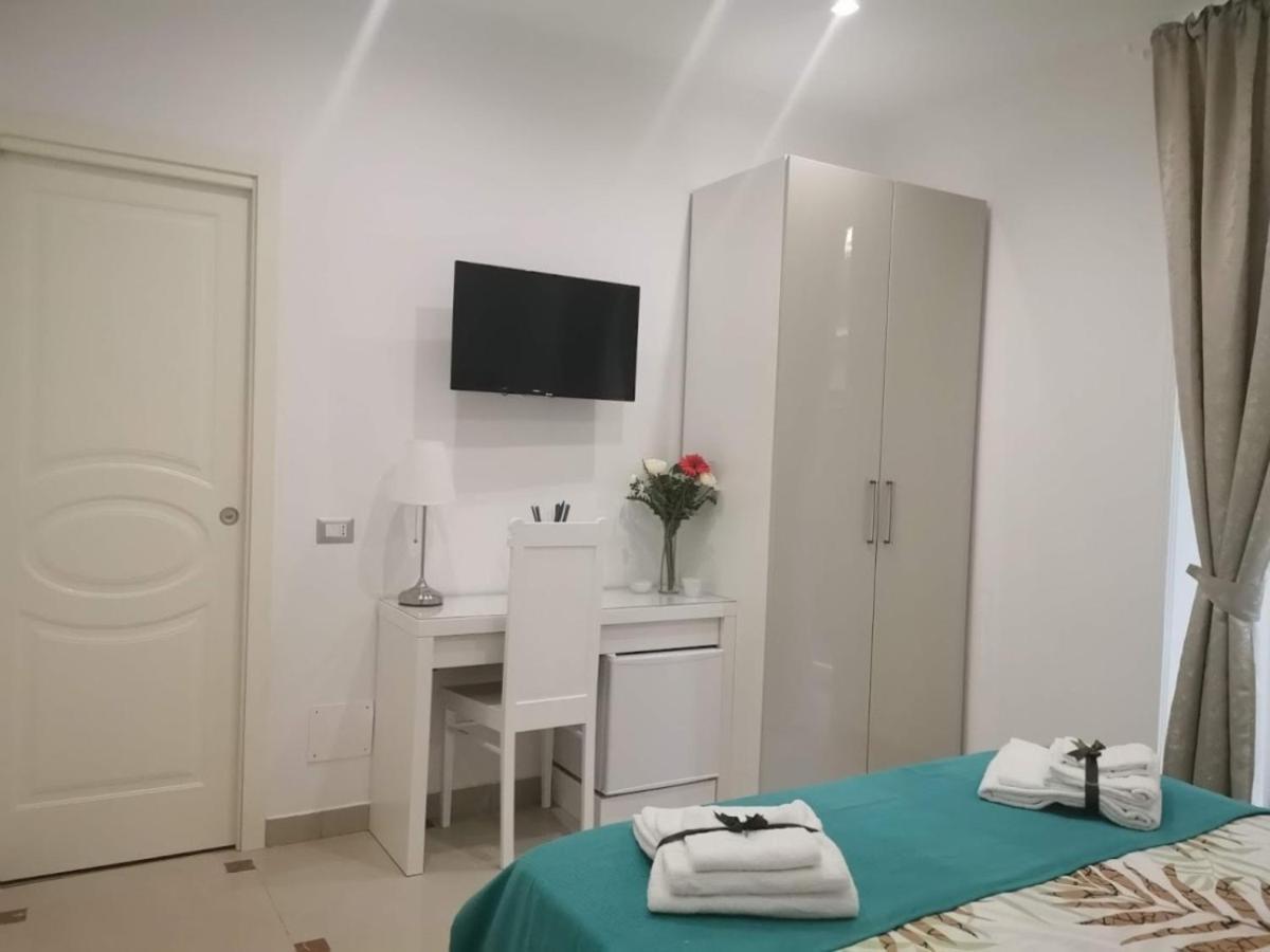 Bed and Breakfast Le Stanze Di Eli E Gio Castellammare di Stabia Exterior foto